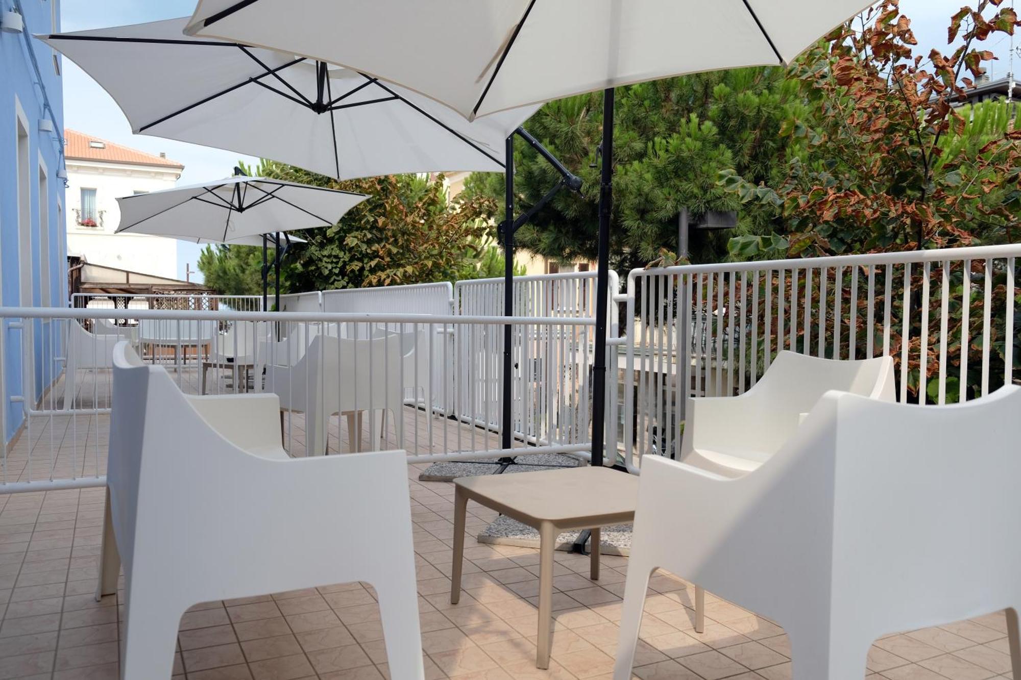 Hotel Canasta Rimini Exterior foto